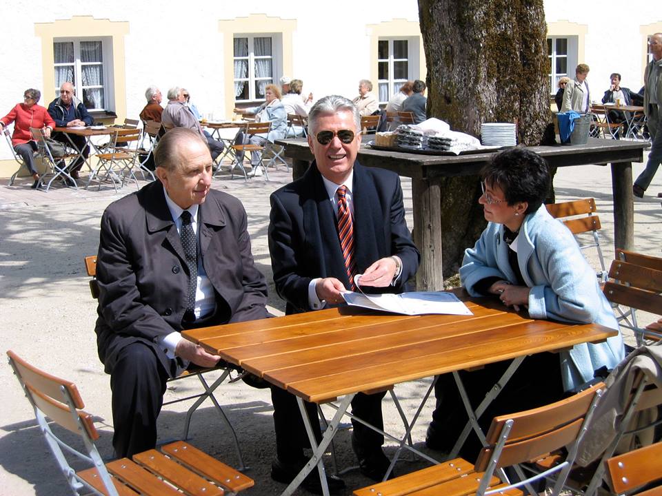 Thomas S. Monson se relaxe à Königssee après une conférence à Salzburg