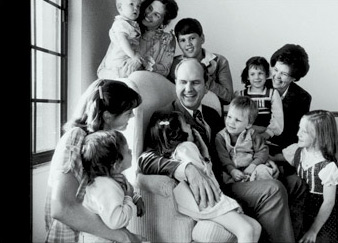 Russell M. Nelson avec son épouse Dantzel et leurs 10 enfants